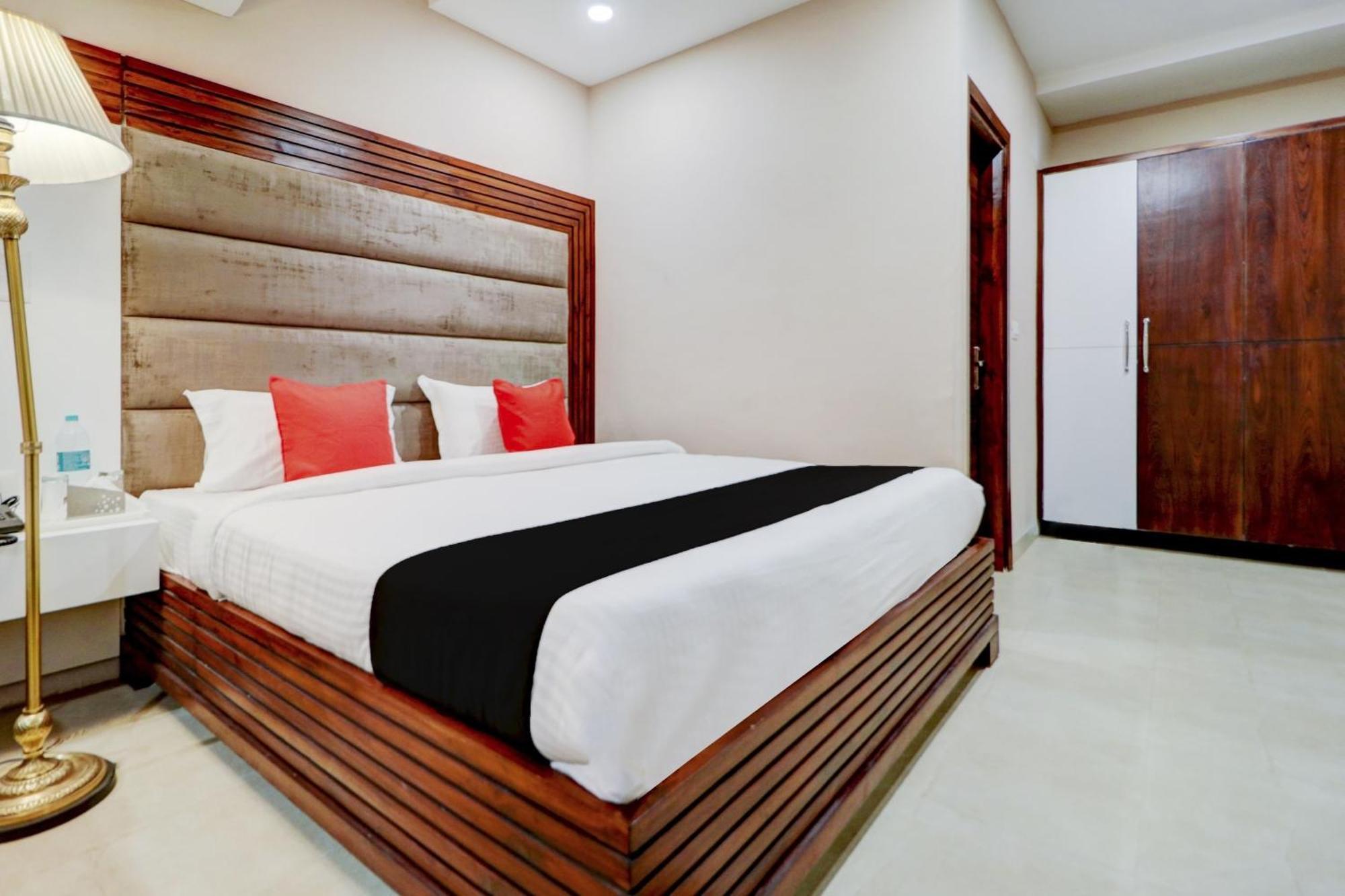 Hotel O Stevia Zirakpur Exteriér fotografie